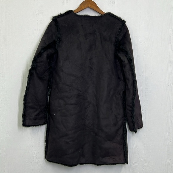 H&M - NWT Black Suede Like Lined Black Faux Fur Button Down Pockets Coat Size 2 - Picture 11 of 13